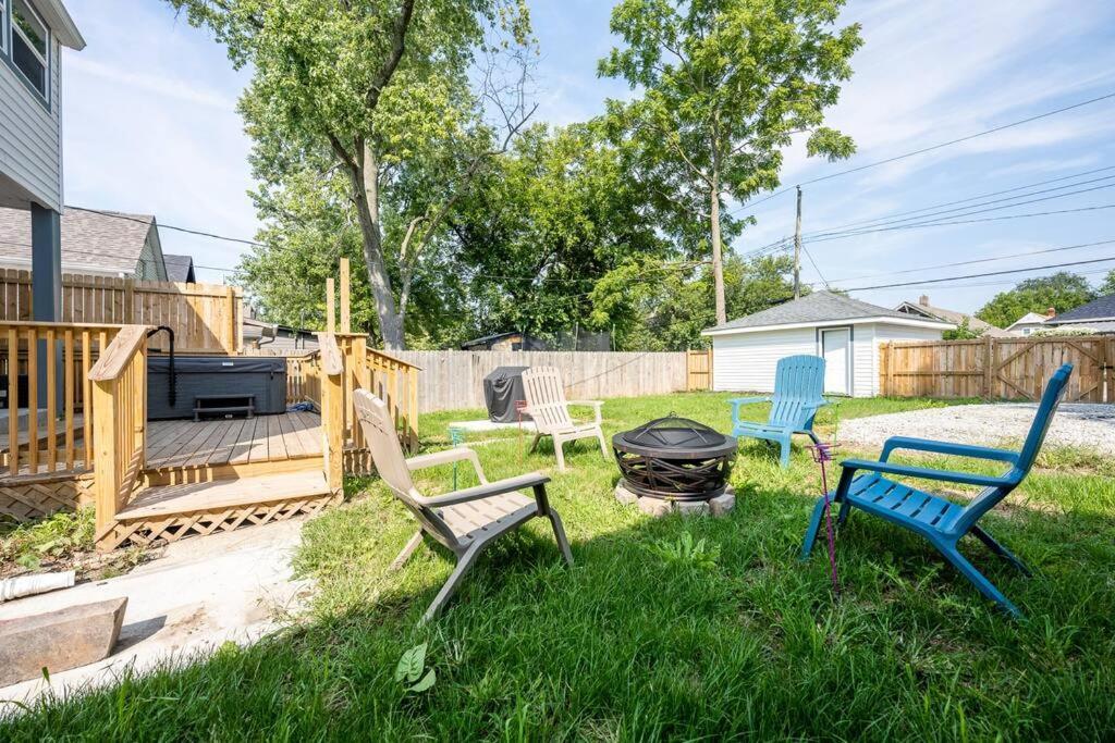 Fun For Everyone W Hot Tub Bbq Patio Villa Indianapolis Exterior photo